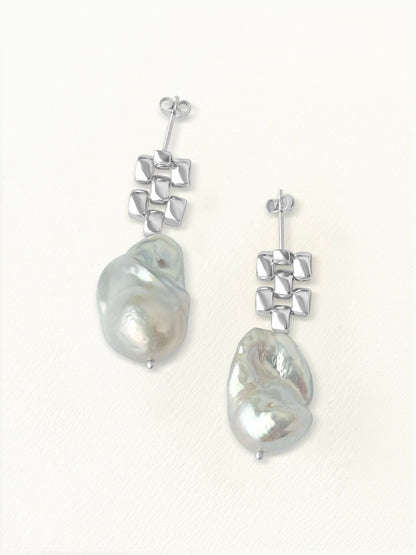 Maya Baroque Pearl EarringsEarringsAplós Studio